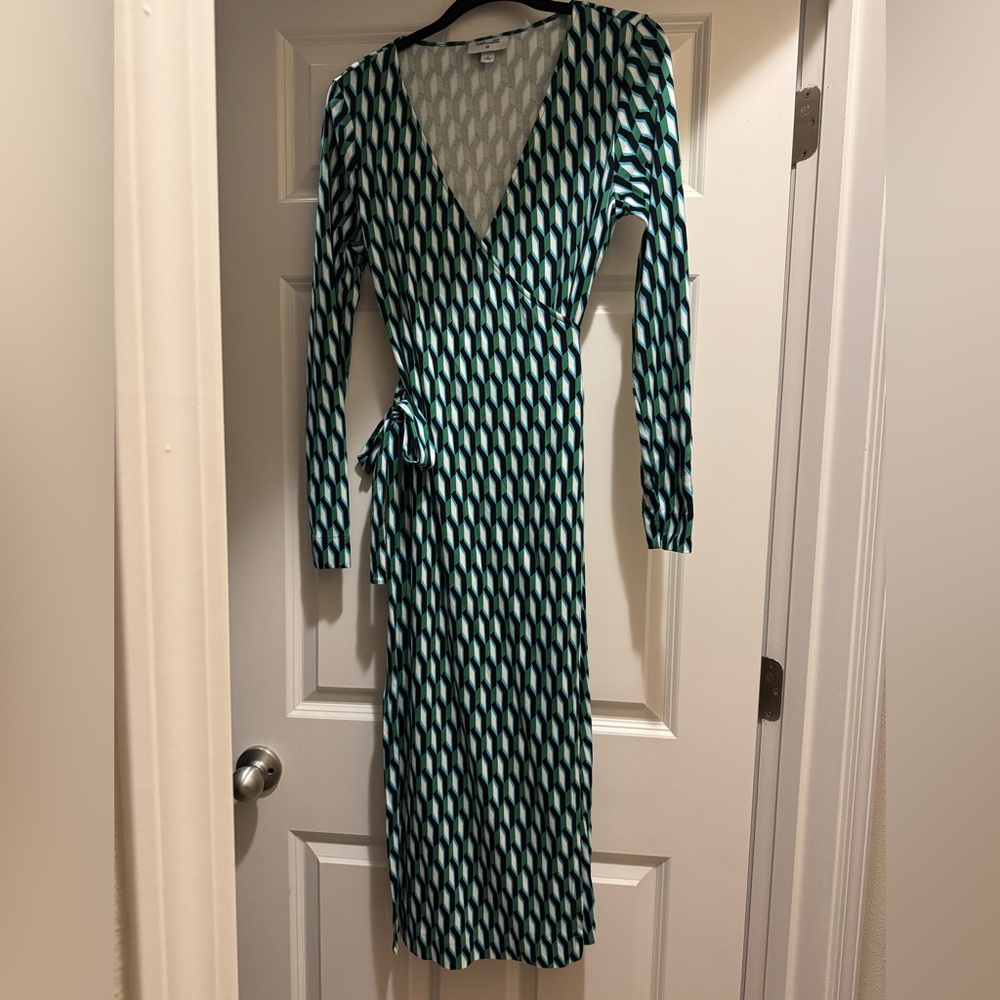 Diane Von Furstenberg DVF Green Patterned Wrap Dress V-Neck Long Sleeve